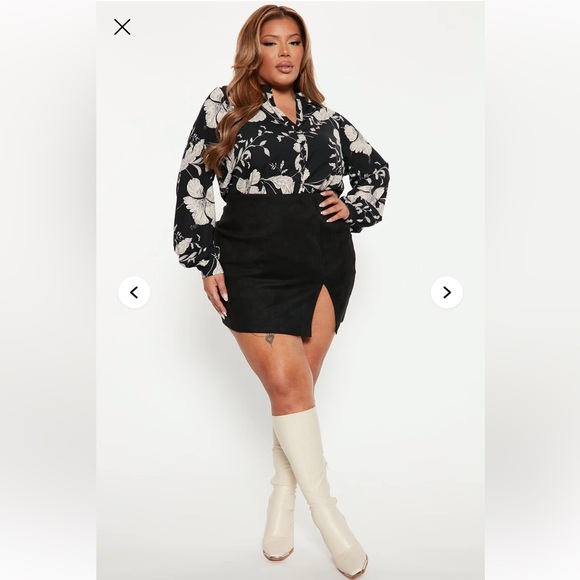 *BRAND NEW/ UNUSED* Women’s FashionnFloral Emotions Button Down Black Top- Small - Picture 5 of 11